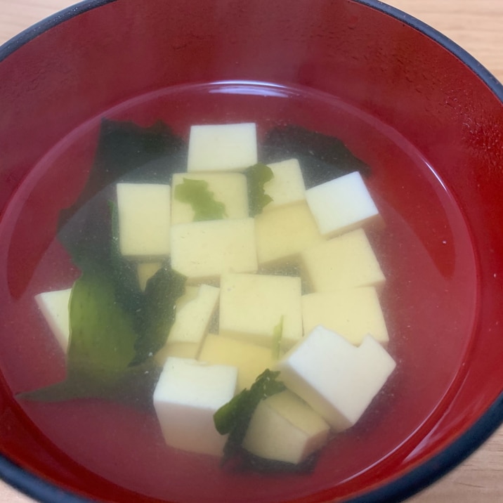 豆腐とわかめのおすまし